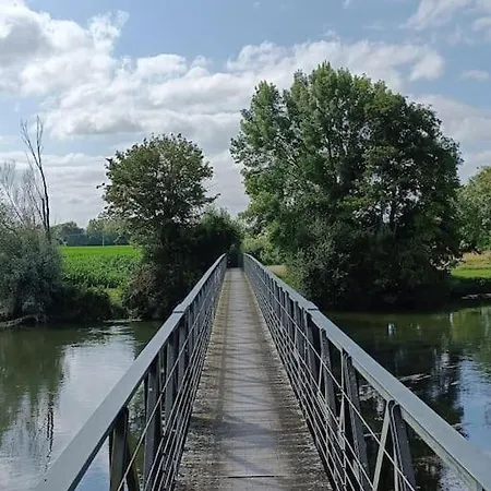 Prázdninový dům La Passerelle ,montreuil ,le Mans Neuville-sur-Sarthe