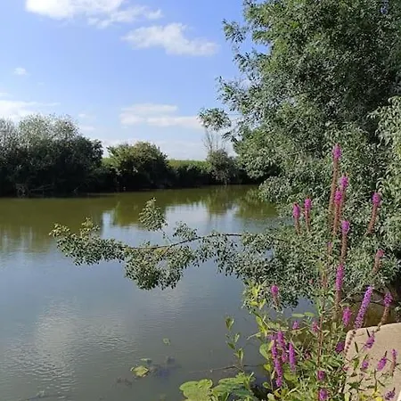 La Passerelle ,montreuil ,le Mans Prázdninový dům