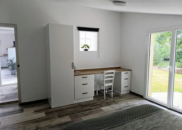 La Passerelle ,montreuil ,le Mans Ferienhaus Neuville-sur-Sarthe