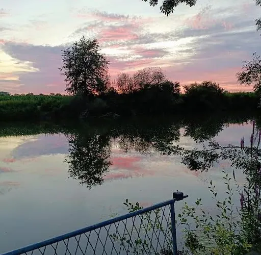 Ferienhaus La Passerelle ,montreuil ,le Mans Neuville-sur-Sarthe