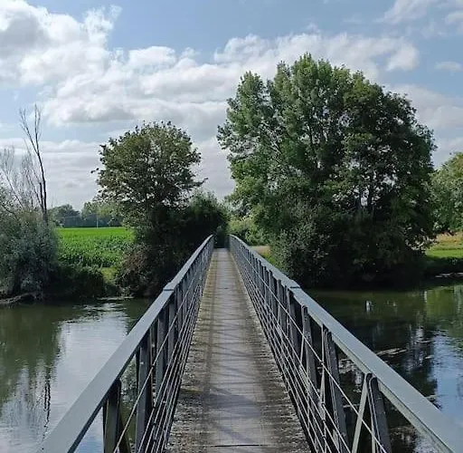 Ferienhaus La Passerelle ,montreuil ,le Mans Neuville-sur-Sarthe